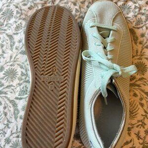 Rothys size 9